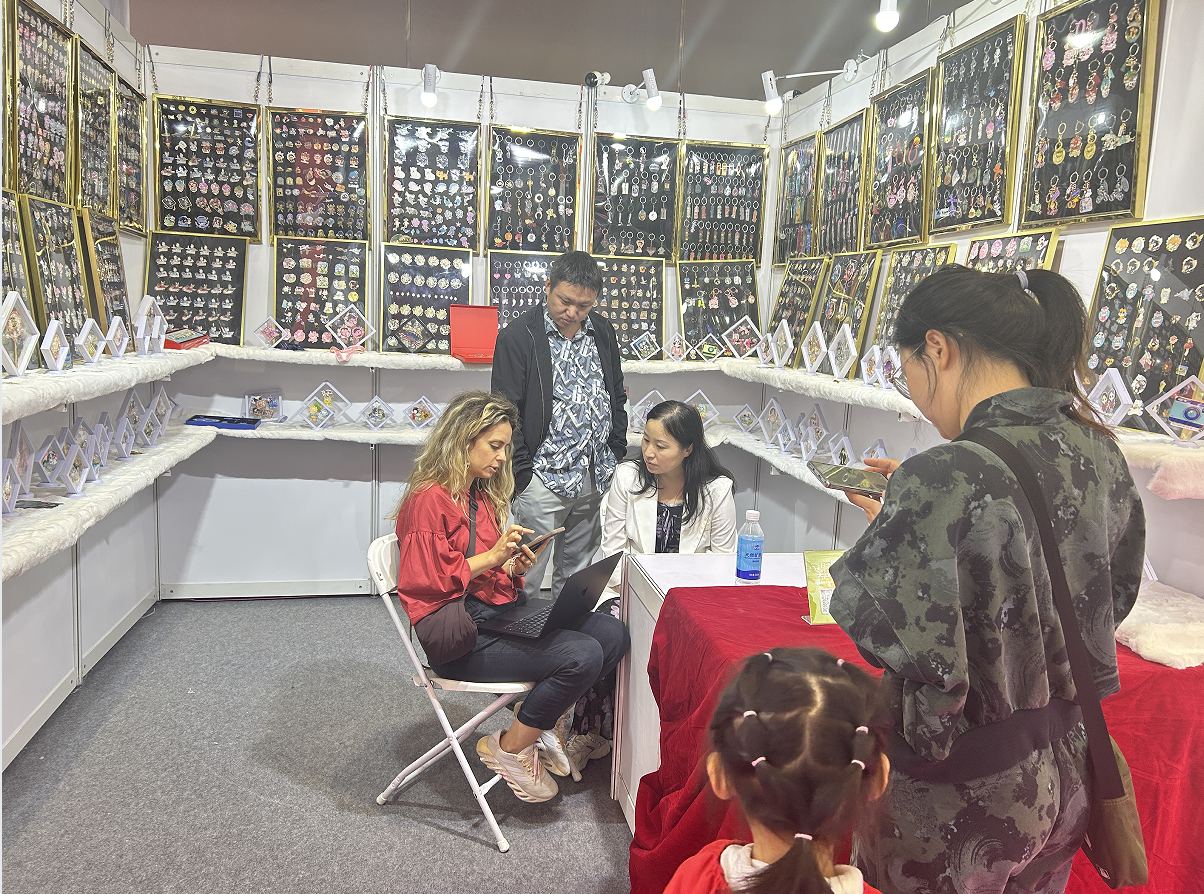 China Factory - Shenzhen Xinmei Metal Crafts Co., Ltd.