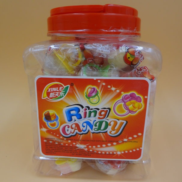 China Ring shape compressed milk candy packed in plastic jar milk chocolate strawberry