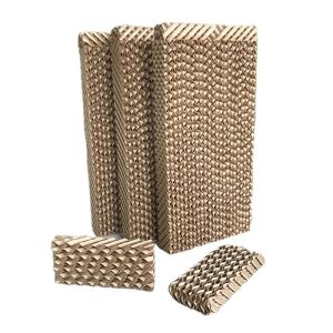 Evaporative cooling pad wall for poultry and livestock buildings