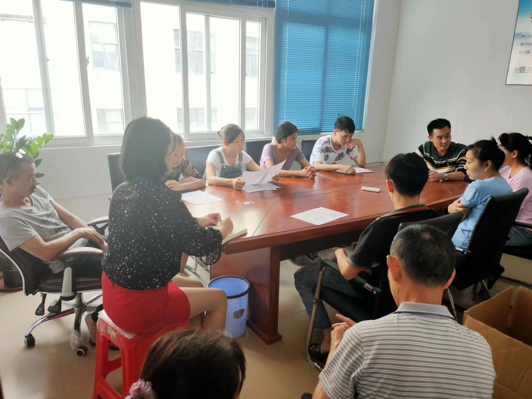 China Factory - Dongguan Xinwei Clothing Accessories Co.,Ltd.