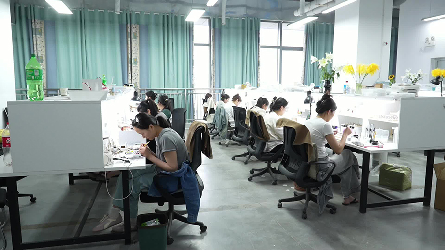 China Factory - Guangzhou Yoya Arts & Crafts Co., Ltd.