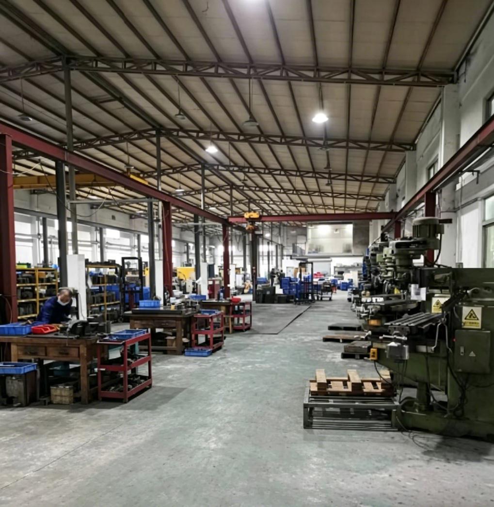 China Factory - LingYan Zhou
