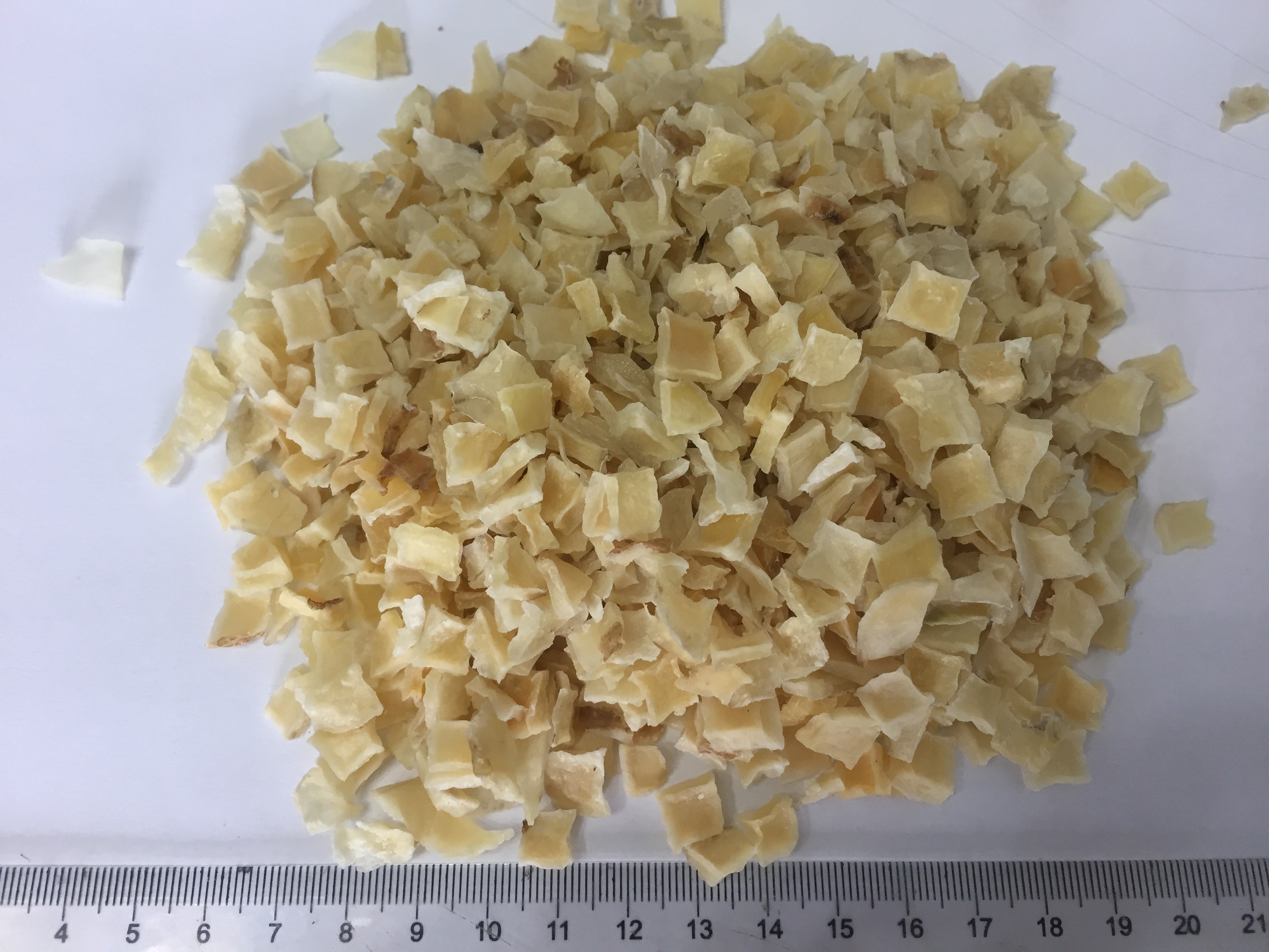 China 10x10x3mm New Crop Dehydrated Potato Dices No Additives Yellowish Color